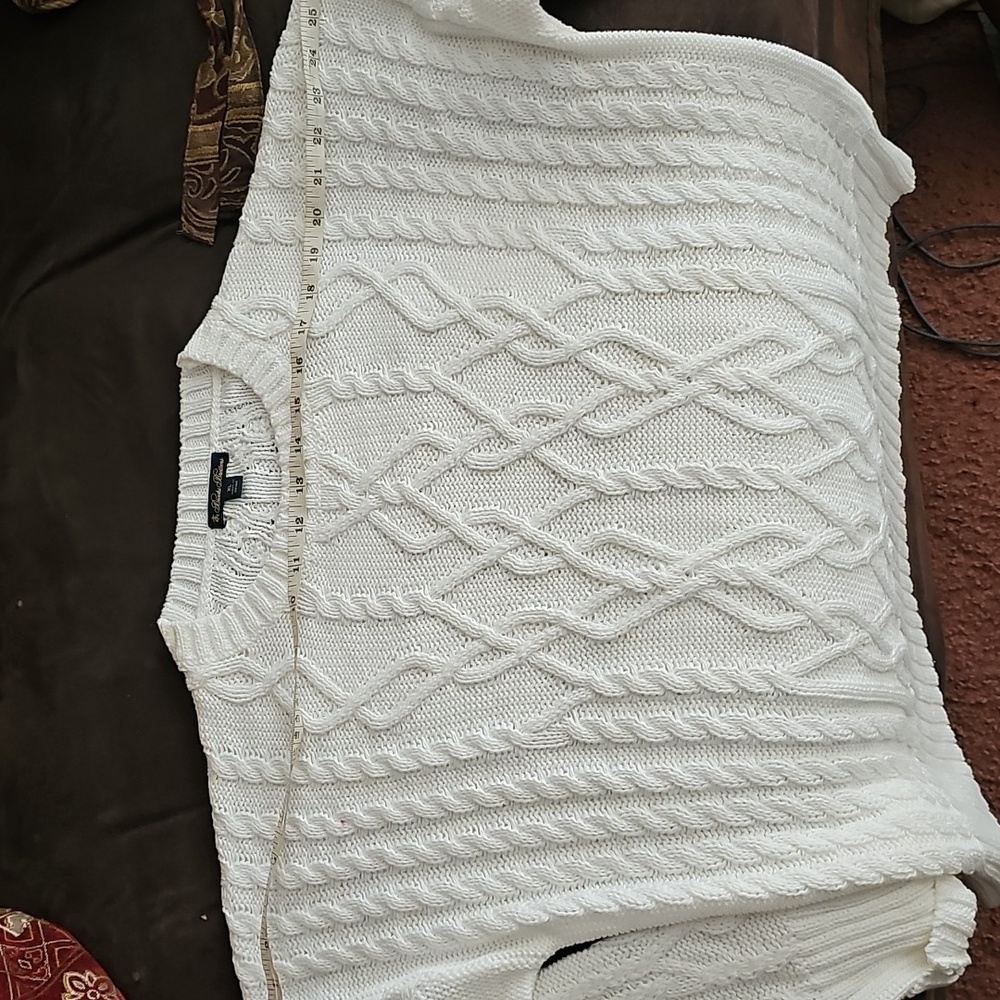 Brooks Brothers white cable sweater.. size XL - Picture 8 of 9